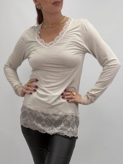 Lilian Top Med Spets