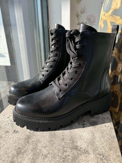 Skinn Boots